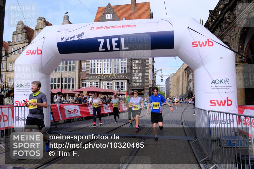 13.09.2026 - 21. swb-Marathon Bremen Tim E. http://msf.ph/oto/10320465 13.09.2026 10:58:41 Ziel 10249, 10530, 10750, 10798, 10878, 10879, 11004, 11120, 11131, 11152, 11202, 11384, 11388, 11403, 11420, 11455, 11686, 11750, 11906, 11952, 11953, 12017, 12092, 12180, 12386, 12387, 12499, 12518 meine-sportfotos.de