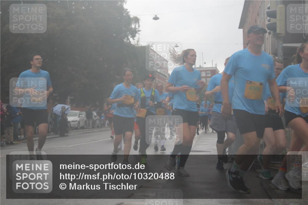 13.09.2026 - Kiel Lauf Markus Tischler http://msf.ph/oto/10320488 13.09.2026 10:52:26 Fleethörn 302, 4369, 4370 meine-sportfotos.de