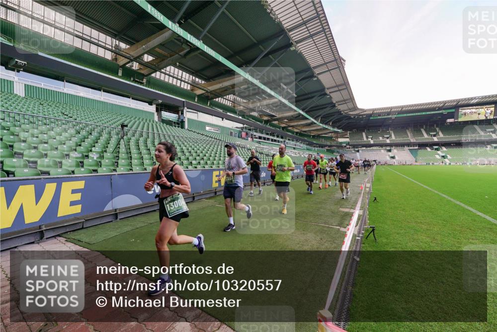13.09.2026 - 21. swb-Marathon Bremen Michael Burmester http://msf.ph/oto/10320557 13.09.2026 13:20:10 Laufen im Stadion 333, 464, 512, 704, 921, 938, 1066, 1129, 1156, 1409, 1431, 1439, 1446, 1506, 1697, 1756, 1765, 1815, 1846, 1916, 2010, 2028, 2064, 2139, 2201, 2224, 2240, 2278, 2315, 2349, 2394, 2395, 2417, 2437, 2501, 2519, 2533, 2557, 2563, 2588, 2622, 2626, 2689, 2694, 2695, 2702, 2703, 2722, 2756, 2786, 2793, 2843, 2845, 2886, 2944, 2983, 3004, 3017, 3018, 3031, 3035, 3036, 3037, 3046, 3059, 3072, 3102, 3116, 3139, 3189, 3198, 3243, 3263, 3264, 3285, 3287, 3310, 3315, 3619 meine-sportfotos.de
