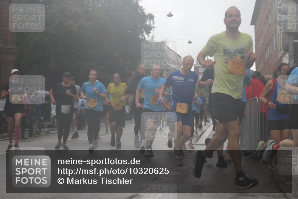 13.09.2026 - Kiel Lauf Markus Tischler http://msf.ph/oto/10320625 13.09.2026 10:52:37 Fleethörn 0, 11325, 2554, 8714, 3162, 9131 meine-sportfotos.de