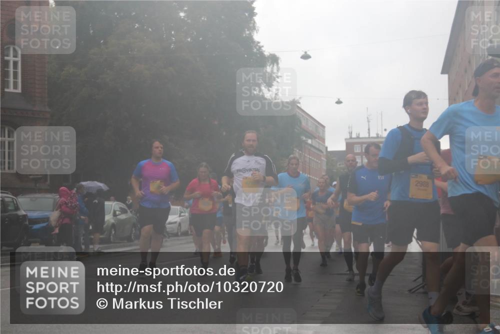 13.09.2026 - Kiel Lauf Markus Tischler http://msf.ph/oto/10320720 13.09.2026 10:52:45 Fleethörn 414, 3699, 2988, 2813 meine-sportfotos.de