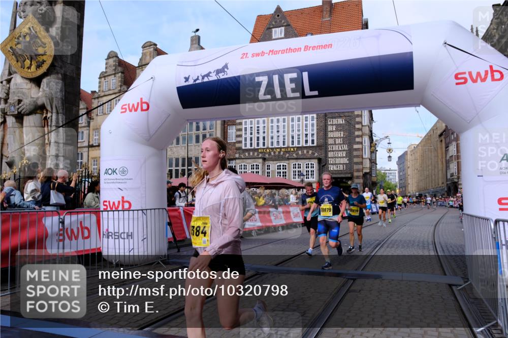 13.09.2026 - 21. swb-Marathon Bremen Tim E. http://msf.ph/oto/10320798 13.09.2026 10:58:48 Ziel 10878, 10879, 11004, 11030, 11152, 11189, 11202, 11384, 11403, 11455, 11686, 11750, 11953, 11955, 12092, 12180, 12237, 12320, 12499, 12505, 12518 meine-sportfotos.de