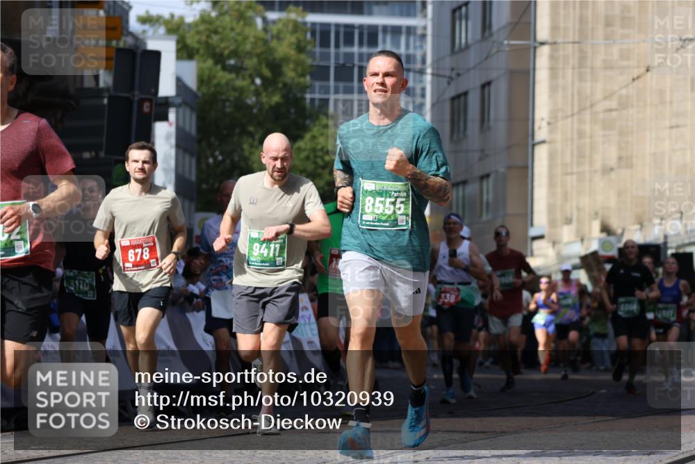 13.09.2026 - 21. swb-Marathon Bremen Strokosch-Dieckow http://msf.ph/oto/10320939 13.09.2026 13:08:42 Ziel 339, 678, 1335, 1696, 3808, 4082, 4247, 4888, 5424, 5594, 8655, 9084, 9582, 1925, 3110, 3330, 5517, 5696, 6906, 8555, 9240, 9411, 9702, 9867, 9906, 9911 meine-sportfotos.de