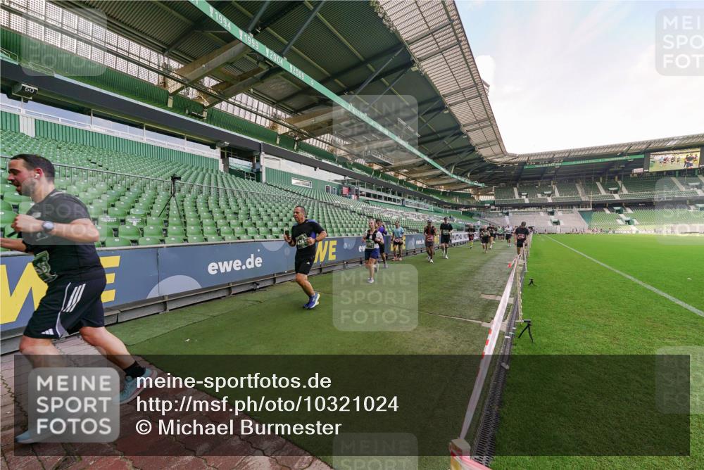 13.09.2026 - 21. swb-Marathon Bremen Michael Burmester http://msf.ph/oto/10321024 13.09.2026 13:20:53 Laufen im Stadion 423, 441, 464, 601, 620, 704, 782, 1060, 1066, 1094, 1129, 1156, 1158, 1177, 1316, 1409, 1439, 1446, 1518, 1676, 1697, 1756, 1808, 1815, 1846, 1916, 2010, 2028, 2064, 2139, 2201, 2258, 2278, 2315, 2349, 2394, 2395, 2414, 2417, 2437, 2501, 2519, 2533, 2551, 2588, 2626, 2694, 2695, 2702, 2722, 2736, 2756, 2793, 2828, 2886, 2954, 2995, 3004, 3010, 3017, 3018, 3022, 3035, 3036, 3037, 3059, 3070, 3074, 3102, 3116, 3139, 3144, 3243, 3263, 3264, 3310, 3315 meine-sportfotos.de