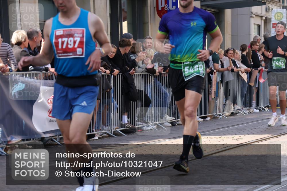 13.09.2026 - 21. swb-Marathon Bremen Strokosch-Dieckow http://msf.ph/oto/10321047 13.09.2026 13:18:04 Ziel 1146, 1419, 1872, 2055, 3458, 3634, 5292, 5307, 5460, 6152, 6293, 6294, 6818, 7245, 7491, 7731, 7954, 8404, 8872, 9019, 9134, 9275, 9609, 10065, 13150, 948, 1631, 1797, 1872, 2001, 2125, 2260, 2634, 2671, 3051, 3192, 3241, 3514, 3634, 4131, 4286, 4374, 4733, 5292, 5530, 5695, 5817, 5935, 5948, 6290, 6448, 8094, 8805, 8869, 8943, 8944, 9595, 9596, 9837, 13041 meine-sportfotos.de