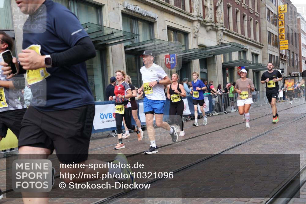 13.09.2026 - 21. swb-Marathon Bremen Strokosch-Dieckow http://msf.ph/oto/10321096 13.09.2026 10:58:56 Ziel 10377, 10415, 10427, 10477, 10492, 10668, 11086, 11125, 11301, 11302, 11500, 11602, 11873, 11913, 12015, 12118, 12127, 12200, 12267, 12297, 12537, 12541, 10254, 10383, 10477, 10485, 10787, 10794, 10832, 10843, 10948, 11030, 11034, 11189, 11228, 11267, 11278, 11488, 11602, 11743, 11955, 12127, 12130, 12131, 12176, 12237, 12271, 12414, 12505 meine-sportfotos.de