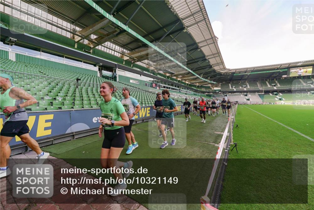 13.09.2026 - 21. swb-Marathon Bremen Michael Burmester http://msf.ph/oto/10321149 13.09.2026 13:21:07 Laufen im Stadion 258, 351, 423, 441, 464, 601, 620, 704, 782, 851, 1060, 1066, 1094, 1129, 1158, 1177, 1316, 1344, 1409, 1439, 1446, 1518, 1676, 1697, 1729, 1756, 1808, 1815, 1846, 1916, 2010, 2028, 2064, 2139, 2201, 2258, 2278, 2349, 2394, 2395, 2414, 2417, 2437, 2501, 2519, 2533, 2551, 2588, 2652, 2694, 2695, 2736, 2756, 2793, 2828, 2886, 2954, 2995, 3004, 3010, 3017, 3018, 3022, 3034, 3035, 3036, 3037, 3059, 3070, 3074, 3102, 3139, 3144, 3225, 3243, 3264, 3310, 3315 meine-sportfotos.de