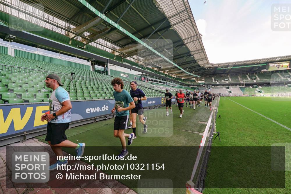 13.09.2026 - 21. swb-Marathon Bremen Michael Burmester http://msf.ph/oto/10321154 13.09.2026 13:21:08 Laufen im Stadion 258, 351, 423, 441, 464, 601, 620, 704, 782, 851, 1060, 1066, 1094, 1129, 1158, 1177, 1316, 1344, 1409, 1417, 1439, 1446, 1518, 1676, 1697, 1729, 1756, 1808, 1815, 1846, 1916, 2010, 2028, 2064, 2139, 2201, 2258, 2278, 2349, 2394, 2395, 2414, 2417, 2437, 2501, 2519, 2533, 2551, 2588, 2652, 2694, 2695, 2736, 2756, 2793, 2828, 2886, 2954, 2995, 3004, 3010, 3017, 3018, 3022, 3034, 3035, 3036, 3037, 3059, 3070, 3074, 3102, 3139, 3144, 3225, 3243, 3264, 3310, 3315 meine-sportfotos.de