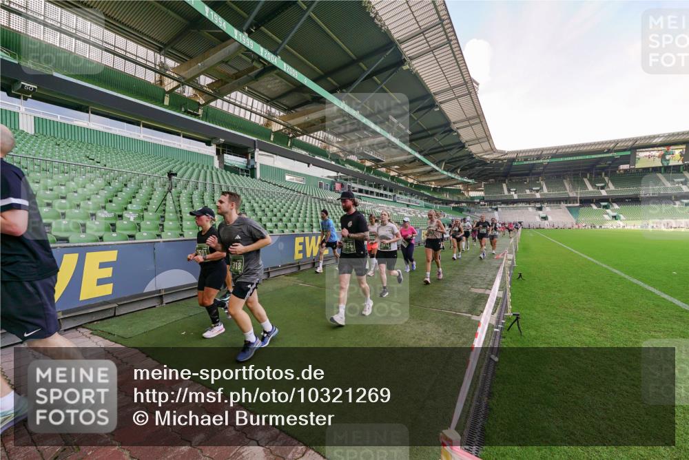 13.09.2026 - 21. swb-Marathon Bremen Michael Burmester http://msf.ph/oto/10321269 13.09.2026 13:21:18 Laufen im Stadion 128, 258, 351, 423, 441, 464, 601, 620, 704, 782, 851, 1060, 1066, 1094, 1129, 1158, 1177, 1316, 1344, 1409, 1417, 1439, 1446, 1518, 1676, 1697, 1729, 1756, 1808, 1815, 1846, 2010, 2028, 2064, 2139, 2201, 2258, 2278, 2349, 2394, 2395, 2414, 2417, 2437, 2501, 2519, 2533, 2551, 2588, 2652, 2660, 2694, 2695, 2736, 2756, 2793, 2828, 2886, 2954, 2964, 2995, 3004, 3010, 3017, 3018, 3022, 3034, 3035, 3036, 3037, 3059, 3070, 3074, 3102, 3139, 3144, 3225, 3264, 3310 meine-sportfotos.de