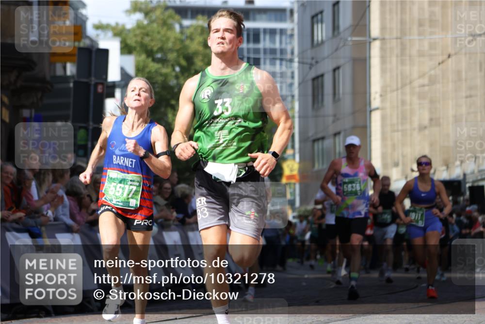 13.09.2026 - 21. swb-Marathon Bremen Strokosch-Dieckow http://msf.ph/oto/10321278 13.09.2026 13:08:51 Ziel 339, 678, 715, 1335, 1696, 3276, 4082, 4888, 5424, 6842, 7064, 7121, 8655, 9084, 9582, 1925, 2287, 4384, 5517, 5636, 5696, 6906, 7262, 8120, 9911 meine-sportfotos.de