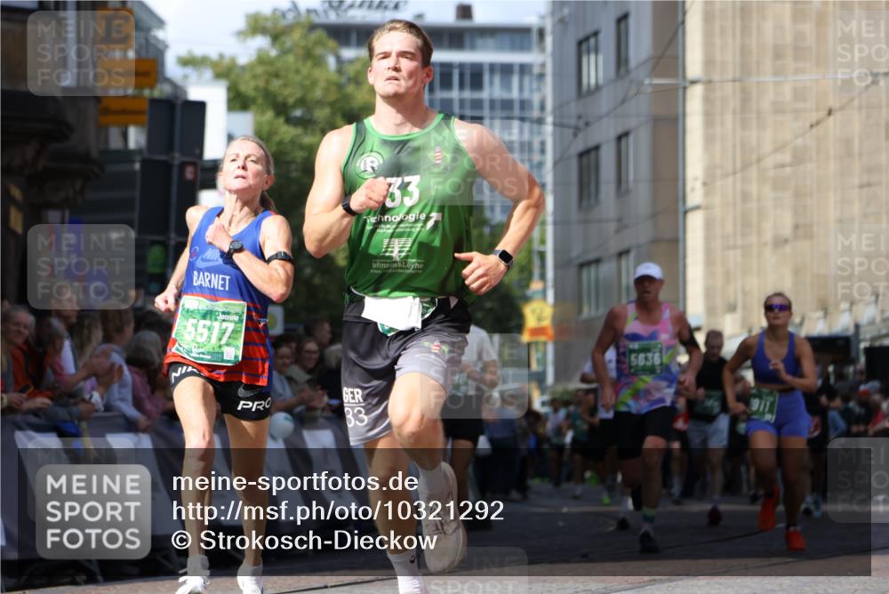 13.09.2026 - 21. swb-Marathon Bremen Strokosch-Dieckow http://msf.ph/oto/10321292 13.09.2026 13:08:51 Ziel 339, 678, 715, 1335, 1696, 3276, 4082, 4888, 5424, 6842, 7064, 7121, 8655, 9084, 9582, 1925, 2287, 4384, 5517, 5636, 5696, 6906, 7262, 8120, 9911 meine-sportfotos.de