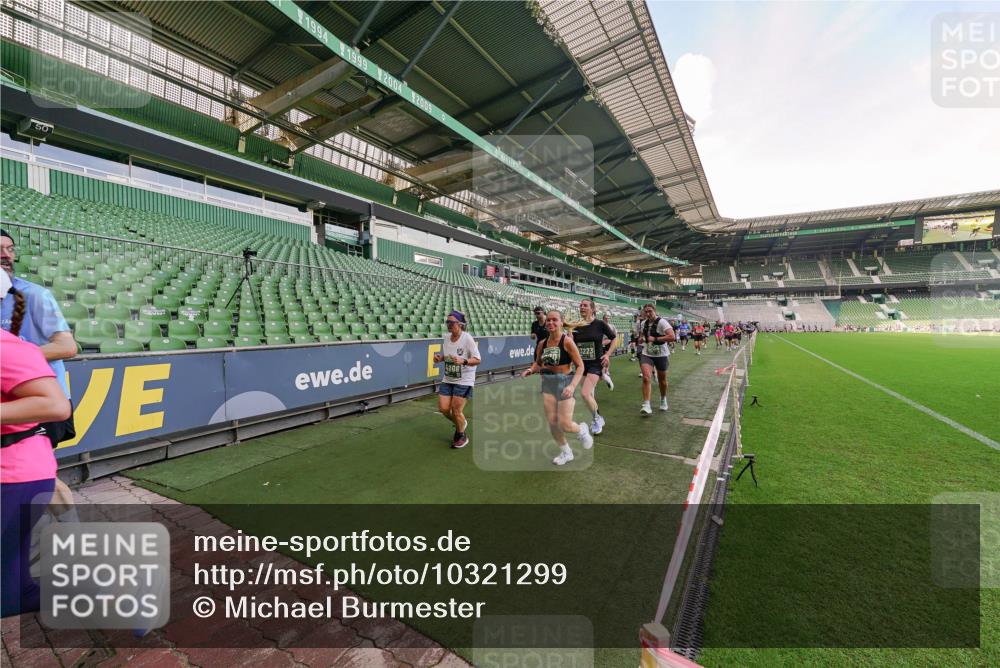 13.09.2026 - 21. swb-Marathon Bremen Michael Burmester http://msf.ph/oto/10321299 13.09.2026 13:21:21 Laufen im Stadion 128, 258, 351, 423, 441, 601, 620, 704, 782, 851, 1060, 1066, 1094, 1129, 1158, 1177, 1316, 1344, 1409, 1417, 1439, 1446, 1518, 1676, 1697, 1729, 1756, 1808, 1815, 1846, 2010, 2028, 2064, 2139, 2201, 2258, 2278, 2349, 2394, 2395, 2414, 2417, 2437, 2501, 2519, 2533, 2551, 2588, 2632, 2652, 2660, 2694, 2695, 2736, 2756, 2793, 2828, 2886, 2954, 2964, 2995, 3004, 3010, 3017, 3018, 3022, 3034, 3035, 3036, 3037, 3070, 3074, 3102, 3139, 3144, 3225, 3264, 3310, 3682 meine-sportfotos.de