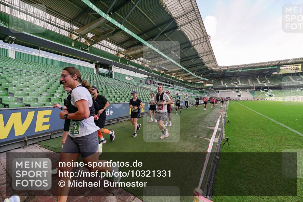 13.09.2026 - 21. swb-Marathon Bremen Michael Burmester http://msf.ph/oto/10321331 13.09.2026 13:21:23 Laufen im Stadion 128, 258, 343, 351, 423, 441, 601, 620, 704, 782, 851, 1060, 1094, 1129, 1158, 1177, 1316, 1344, 1409, 1417, 1439, 1446, 1518, 1669, 1676, 1697, 1729, 1756, 1808, 1815, 1846, 2010, 2028, 2064, 2139, 2201, 2258, 2278, 2290, 2349, 2394, 2395, 2414, 2417, 2437, 2501, 2519, 2533, 2551, 2588, 2632, 2652, 2660, 2694, 2695, 2736, 2793, 2828, 2886, 2954, 2964, 2995, 3004, 3010, 3017, 3018, 3022, 3034, 3035, 3036, 3037, 3070, 3074, 3102, 3139, 3144, 3225, 3264, 3310, 3682 meine-sportfotos.de