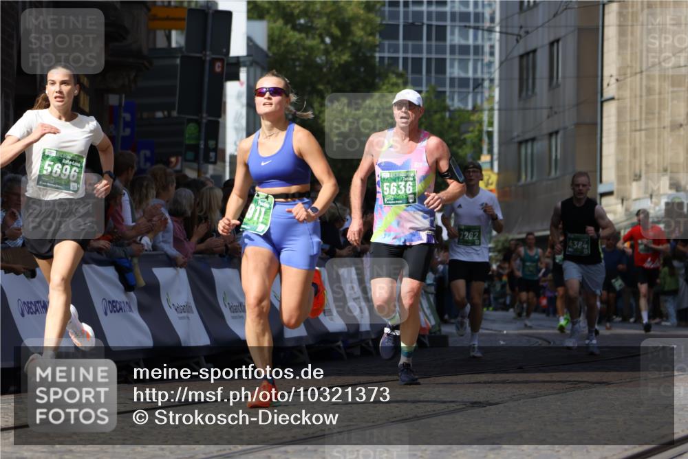 13.09.2026 - 21. swb-Marathon Bremen Strokosch-Dieckow http://msf.ph/oto/10321373 13.09.2026 13:08:53 Ziel 339, 715, 1335, 1696, 3276, 4033, 4082, 4888, 5377, 5424, 6842, 7064, 7121, 8655, 9084, 1925, 2287, 2291, 4384, 5636, 5696, 7262, 8120, 8830, 9911 meine-sportfotos.de