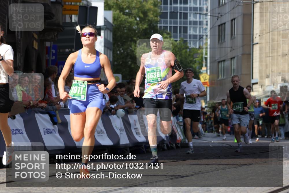 13.09.2026 - 21. swb-Marathon Bremen Strokosch-Dieckow http://msf.ph/oto/10321431 13.09.2026 13:08:53 Ziel 339, 715, 1335, 1696, 3276, 4033, 4082, 4888, 5377, 5424, 6842, 7064, 7121, 8655, 9084, 1925, 2287, 2291, 4384, 5636, 5696, 7262, 8120, 8830, 9911 meine-sportfotos.de
