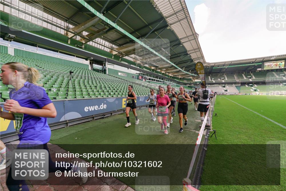 13.09.2026 - 21. swb-Marathon Bremen Michael Burmester http://msf.ph/oto/10321602 13.09.2026 13:21:58 Laufen im Stadion 128, 160, 211, 258, 343, 351, 423, 441, 571, 601, 620, 704, 782, 851, 1060, 1094, 1157, 1158, 1177, 1259, 1316, 1344, 1417, 1439, 1518, 1657, 1669, 1676, 1729, 1808, 1846, 1883, 2139, 2201, 2258, 2278, 2290, 2394, 2395, 2414, 2417, 2437, 2504, 2519, 2551, 2588, 2619, 2632, 2652, 2660, 2685, 2711, 2736, 2793, 2828, 2886, 2954, 2964, 2995, 3004, 3010, 3022, 3034, 3070, 3074, 3102, 3144, 3225, 3351, 3682, 3784, 4020, 4431, 4584, 1506 meine-sportfotos.de