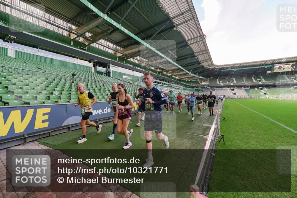 13.09.2026 - 21. swb-Marathon Bremen Michael Burmester http://msf.ph/oto/10321771 13.09.2026 13:22:17 Laufen im Stadion 128, 160, 211, 258, 343, 351, 423, 441, 571, 601, 620, 782, 851, 892, 1060, 1094, 1157, 1158, 1177, 1178, 1259, 1316, 1344, 1417, 1518, 1657, 1669, 1676, 1691, 1729, 1746, 1788, 1808, 1883, 2201, 2213, 2258, 2290, 2414, 2433, 2475, 2504, 2526, 2551, 2619, 2632, 2652, 2660, 2685, 2711, 2736, 2828, 2954, 2964, 2995, 3010, 3022, 3034, 3070, 3074, 3144, 3225, 3347, 3351, 3505, 3530, 3682, 3784, 4020, 4054, 4406, 4407, 4431, 4584, 1506 meine-sportfotos.de