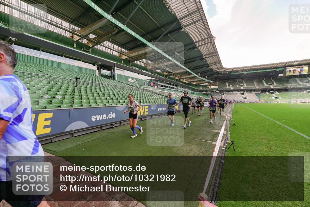 13.09.2026 - 21. swb-Marathon Bremen Michael Burmester http://msf.ph/oto/10321982 13.09.2026 13:22:39 Laufen im Stadion 128, 160, 211, 258, 343, 351, 423, 441, 533, 571, 601, 609, 708, 782, 851, 892, 1060, 1094, 1157, 1177, 1178, 1259, 1316, 1331, 1344, 1417, 1518, 1657, 1669, 1691, 1729, 1746, 1788, 1883, 2213, 2290, 2433, 2475, 2504, 2526, 2551, 2619, 2632, 2652, 2660, 2685, 2711, 2828, 2954, 2964, 2995, 3022, 3034, 3144, 3225, 3252, 3347, 3351, 3423, 3447, 3505, 3530, 3559, 3682, 3727, 3784, 3819, 4020, 4054, 4231, 4406, 4407, 4431, 4466, 4467, 4584, 1506 meine-sportfotos.de