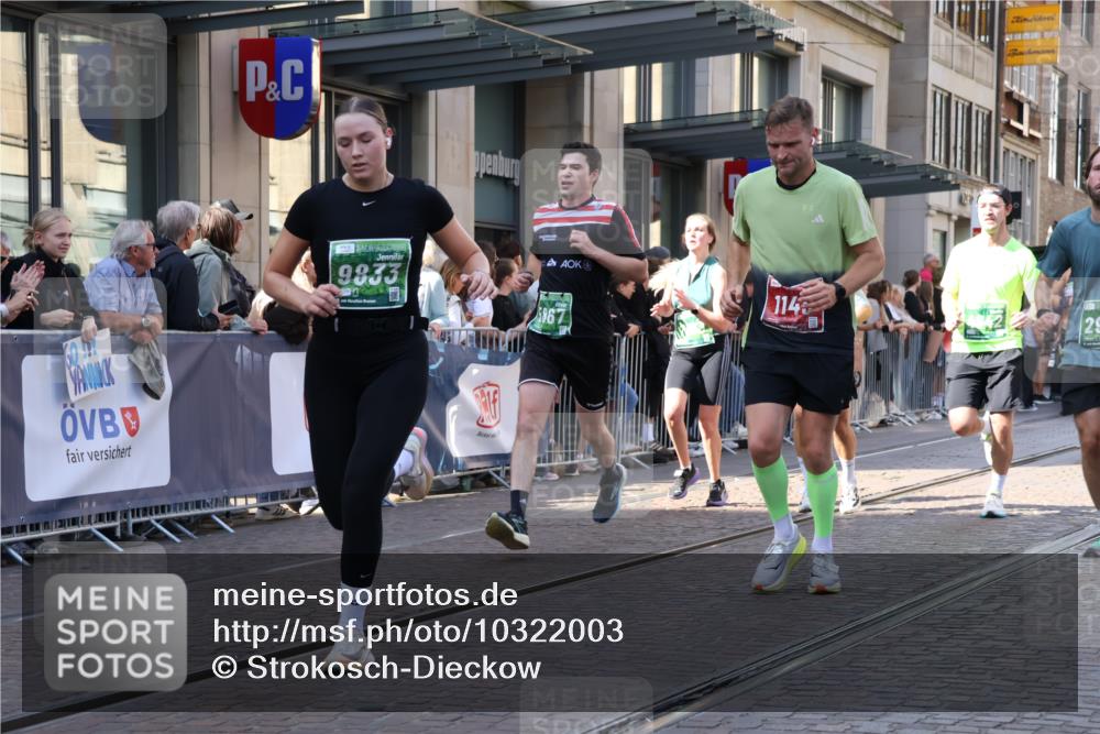 13.09.2026 - 21. swb-Marathon Bremen Strokosch-Dieckow http://msf.ph/oto/10322003 13.09.2026 13:18:26 Ziel 307, 465, 2324, 2948, 3631, 4120, 4413, 4642, 4916, 5277, 5867, 6787, 7104, 7163, 7245, 7602, 7731, 8404, 8540, 8743, 8872, 9019, 9275, 9327, 9833, 1146, 1419, 1872, 2055, 2260, 2671, 3241, 3458, 3514, 3634, 4131, 5292, 5307, 5460, 5695, 6152, 6293, 6294, 6818, 7491, 7731, 7954, 8094, 8404, 8872, 8943, 8944, 9019, 9134, 9609, 10065, 13150 meine-sportfotos.de