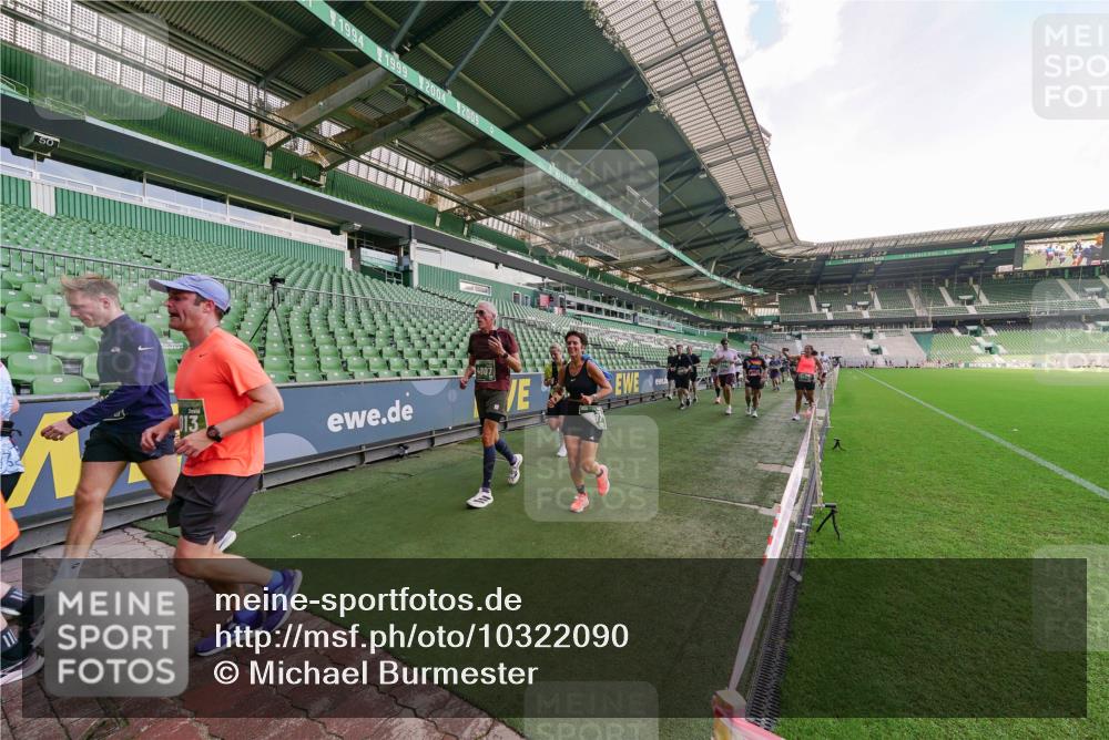 13.09.2026 - 21. swb-Marathon Bremen Michael Burmester http://msf.ph/oto/10322090 13.09.2026 13:22:53 Laufen im Stadion 128, 160, 211, 258, 343, 351, 434, 441, 533, 571, 601, 609, 708, 851, 892, 1060, 1094, 1157, 1178, 1259, 1331, 1344, 1417, 1518, 1657, 1669, 1691, 1729, 1746, 1788, 1883, 2213, 2290, 2433, 2475, 2495, 2504, 2526, 2619, 2632, 2652, 2660, 2685, 2711, 2936, 2964, 2968, 2995, 3022, 3034, 3225, 3252, 3282, 3292, 3347, 3351, 3395, 3423, 3447, 3505, 3530, 3559, 3682, 3727, 3770, 3784, 3819, 4020, 4054, 4231, 4406, 4407, 4431, 4466, 4467, 4584, 1506 meine-sportfotos.de