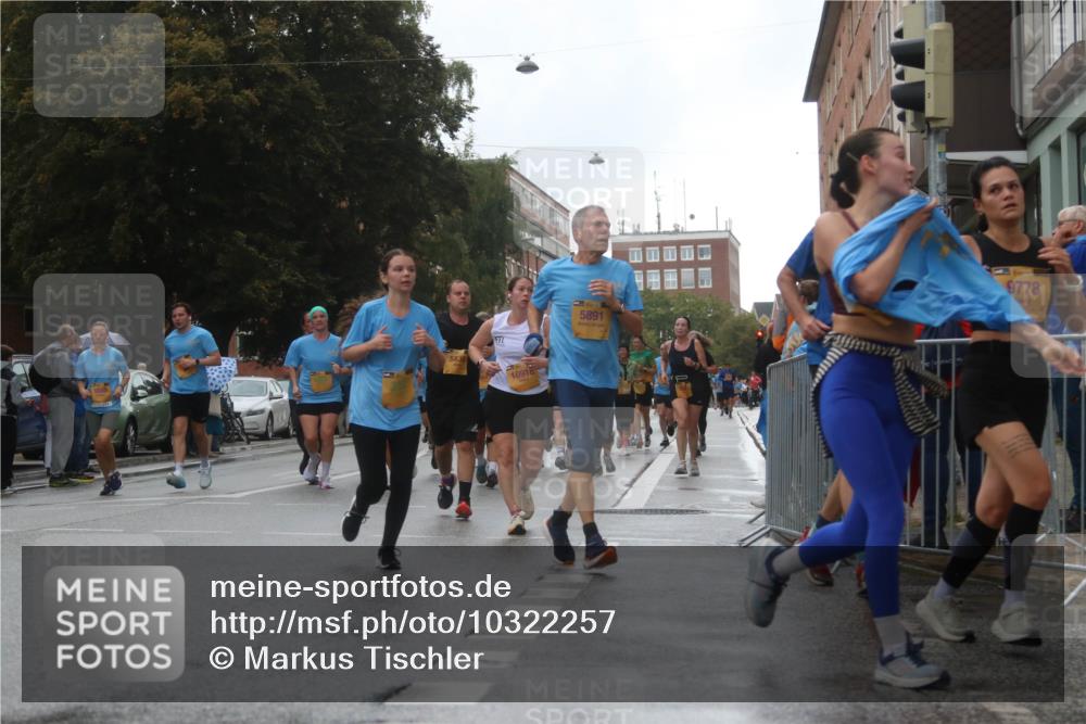 13.09.2026 - Kiel Lauf Markus Tischler http://msf.ph/oto/10322257 13.09.2026 10:56:55 Fleethörn 5891, 10918, 9778 meine-sportfotos.de
