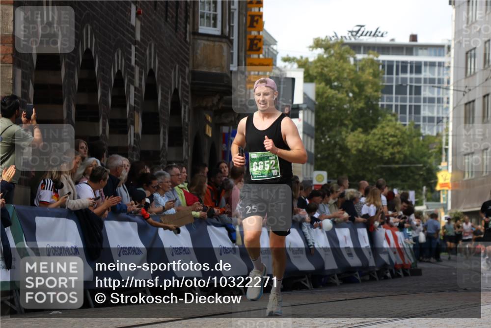13.09.2026 - 21. swb-Marathon Bremen Strokosch-Dieckow http://msf.ph/oto/10322271 13.09.2026 13:09:26 Ziel 1241, 1925, 2287, 2291, 2909, 4384, 4898, 5383, 5636, 7262, 8120, 8830, 9904, 10044, 195, 4473, 4782, 6652 meine-sportfotos.de
