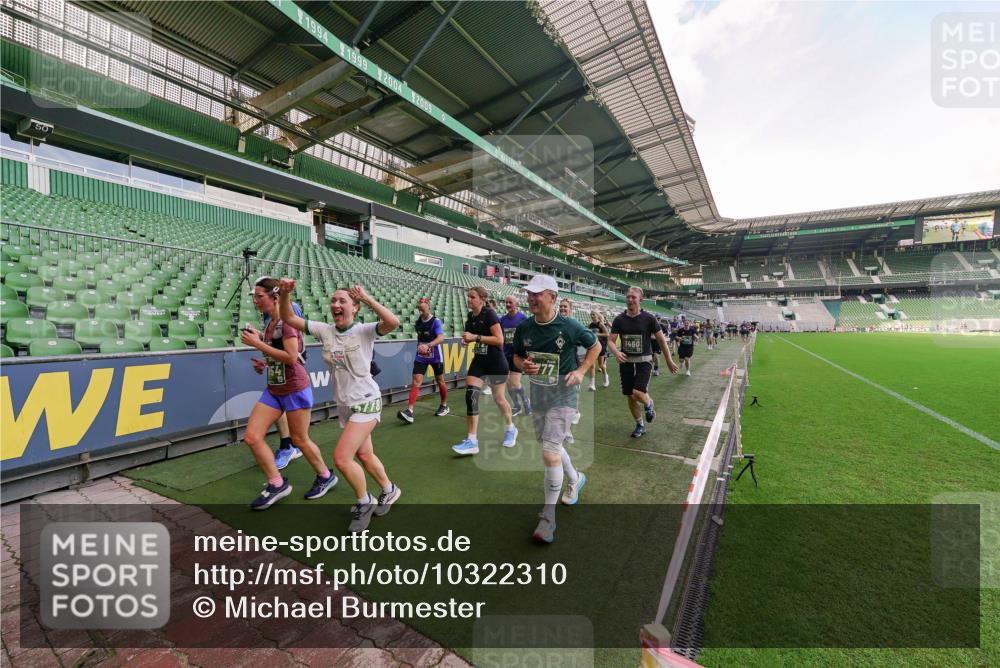 13.09.2026 - 21. swb-Marathon Bremen Michael Burmester http://msf.ph/oto/10322310 13.09.2026 13:23:23 Laufen im Stadion 137, 160, 182, 211, 324, 343, 434, 533, 571, 609, 708, 721, 739, 743, 892, 1157, 1178, 1259, 1273, 1331, 1597, 1598, 1657, 1669, 1691, 1746, 1788, 1883, 1944, 2213, 2252, 2286, 2290, 2433, 2445, 2465, 2475, 2495, 2503, 2504, 2526, 2619, 2632, 2660, 2685, 2711, 2768, 2936, 2964, 2968, 3252, 3282, 3288, 3289, 3292, 3312, 3347, 3351, 3364, 3395, 3423, 3447, 3505, 3530, 3559, 3682, 3727, 3770, 3784, 3819, 4020, 4054, 4231, 4406, 4407, 4431, 4466, 4467, 4584, 1506 meine-sportfotos.de