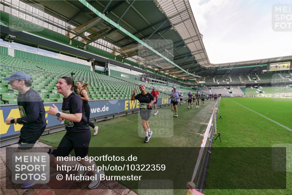 13.09.2026 - 21. swb-Marathon Bremen Michael Burmester http://msf.ph/oto/10322359 13.09.2026 13:23:28 Laufen im Stadion 137, 160, 182, 211, 324, 343, 434, 533, 571, 609, 708, 721, 739, 743, 892, 1157, 1178, 1259, 1273, 1331, 1471, 1597, 1598, 1657, 1669, 1691, 1746, 1788, 1883, 1944, 2213, 2252, 2286, 2290, 2433, 2445, 2465, 2475, 2495, 2503, 2504, 2526, 2571, 2619, 2632, 2685, 2711, 2768, 2776, 2936, 2968, 3252, 3282, 3288, 3289, 3292, 3312, 3347, 3351, 3364, 3395, 3423, 3447, 3505, 3530, 3559, 3682, 3727, 3770, 3784, 3819, 4020, 4054, 4231, 4406, 4407, 4431, 4466, 4467, 4584, 1506 meine-sportfotos.de