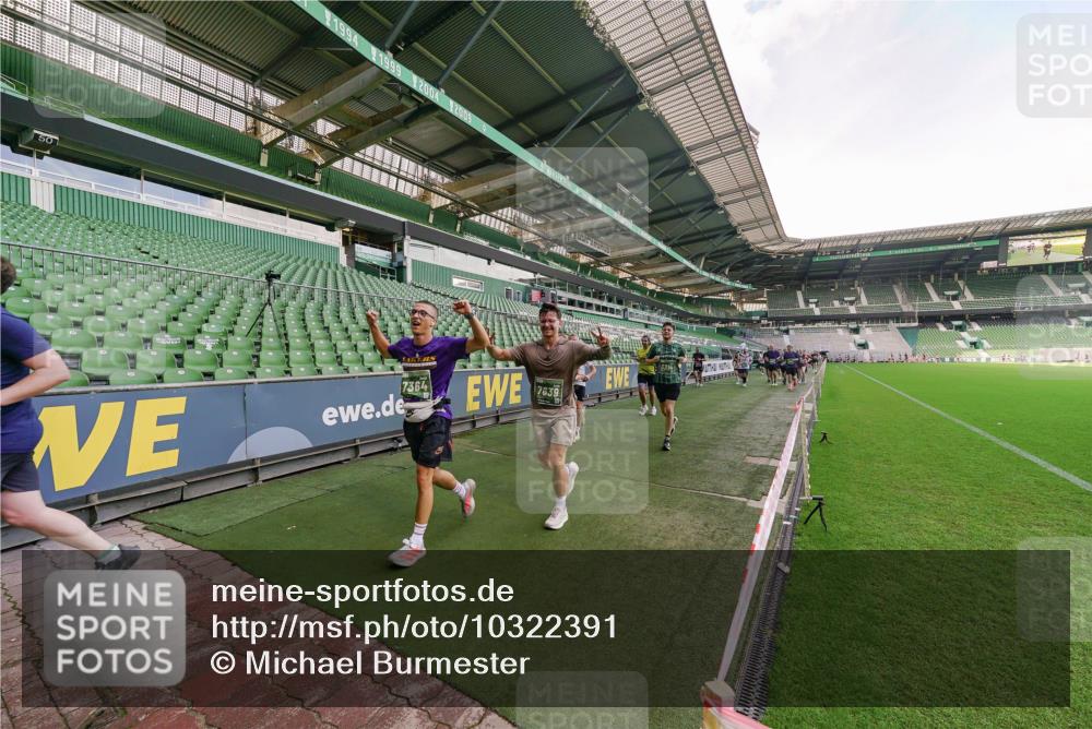 13.09.2026 - 21. swb-Marathon Bremen Michael Burmester http://msf.ph/oto/10322391 13.09.2026 13:23:32 Laufen im Stadion 137, 160, 182, 211, 324, 343, 434, 533, 571, 609, 708, 721, 739, 743, 752, 892, 1157, 1178, 1259, 1273, 1331, 1471, 1597, 1598, 1657, 1669, 1691, 1746, 1788, 1883, 1944, 2213, 2252, 2286, 2290, 2433, 2445, 2465, 2475, 2483, 2495, 2503, 2504, 2526, 2571, 2619, 2685, 2711, 2768, 2776, 2936, 2968, 3252, 3282, 3288, 3289, 3292, 3312, 3347, 3351, 3364, 3395, 3423, 3447, 3505, 3530, 3559, 3682, 3727, 3770, 3784, 3819, 4020, 4054, 4231, 4406, 4407, 4431, 4466, 4467, 4584, 1506 meine-sportfotos.de