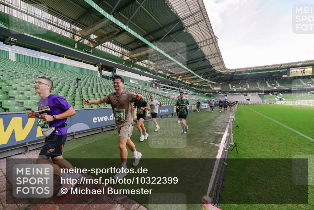 13.09.2026 - 21. swb-Marathon Bremen Michael Burmester http://msf.ph/oto/10322399 13.09.2026 13:23:32 Laufen im Stadion 137, 160, 182, 211, 324, 343, 434, 533, 571, 609, 708, 721, 739, 743, 752, 892, 1157, 1178, 1259, 1273, 1331, 1471, 1597, 1598, 1657, 1669, 1691, 1746, 1788, 1883, 1944, 2213, 2252, 2286, 2290, 2433, 2445, 2465, 2475, 2483, 2495, 2503, 2504, 2526, 2571, 2619, 2685, 2711, 2768, 2776, 2936, 2968, 3252, 3282, 3288, 3289, 3292, 3312, 3347, 3351, 3364, 3395, 3423, 3447, 3505, 3530, 3559, 3682, 3727, 3770, 3784, 3819, 4020, 4054, 4231, 4406, 4407, 4431, 4466, 4467, 4584, 1506 meine-sportfotos.de
