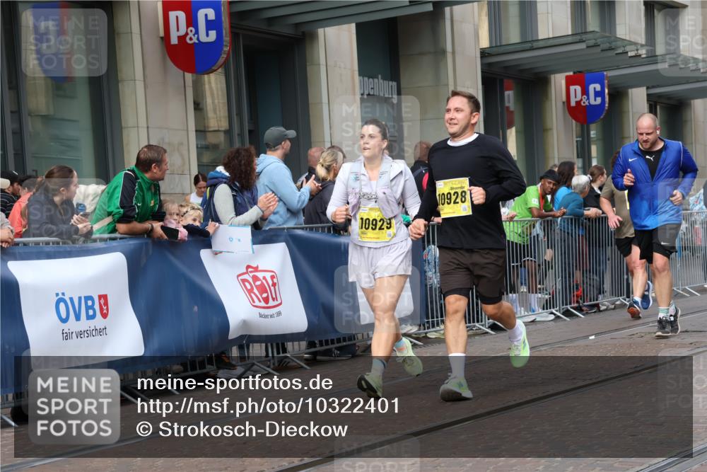 13.09.2026 - 21. swb-Marathon Bremen Strokosch-Dieckow http://msf.ph/oto/10322401 13.09.2026 10:59:33 Ziel 10175, 10236, 10355, 10669, 10691, 10867, 10928, 10929, 11054, 11056, 11071, 11089, 11158, 11159, 11160, 11194, 11250, 11259, 11419, 11427, 11445, 11453, 11501, 11528, 11637, 11803, 11879, 11904, 12138, 12238, 12239, 12242, 12243, 12388, 12480, 12527, 10147, 10377, 10492, 10745, 10922, 11086, 11125, 11151, 11207, 11301, 11302, 11500, 11519, 11594, 11873, 12118, 12267, 12295, 12481, 12537, 12541 meine-sportfotos.de