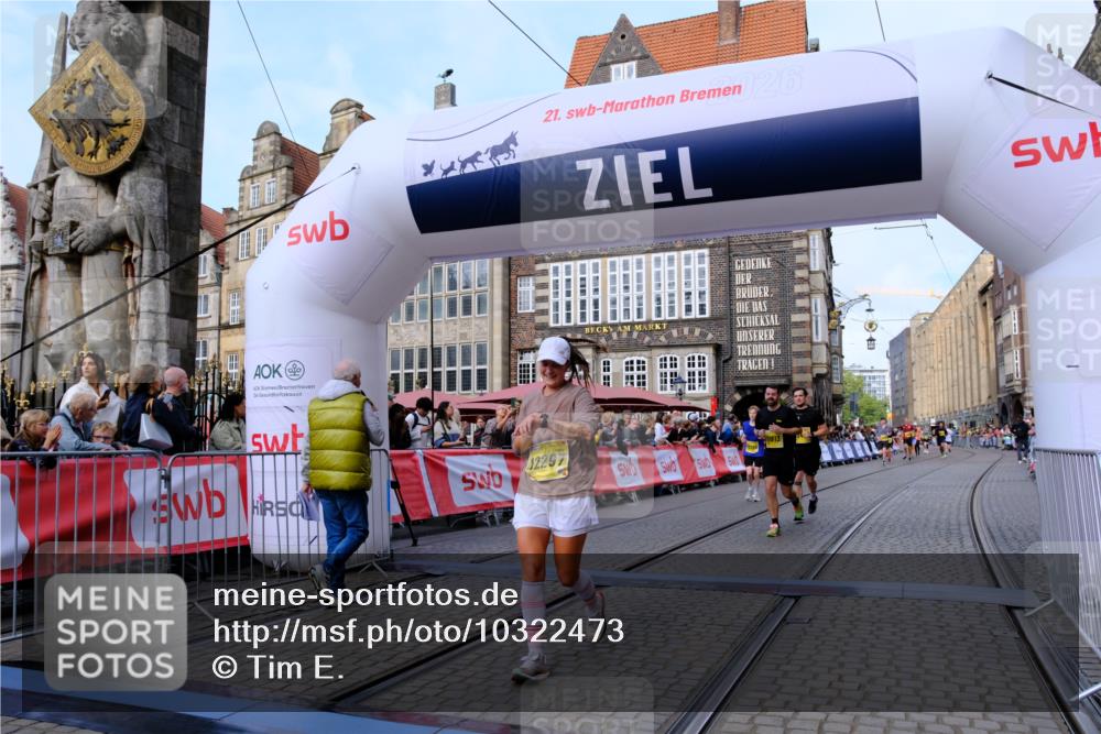13.09.2026 - 21. swb-Marathon Bremen Tim E. http://msf.ph/oto/10322473 13.09.2026 10:59:21 Ziel 10383, 10415, 10427, 10477, 10668, 10787, 10843, 11034, 11267, 11278, 11602, 11913, 12015, 12118, 12127, 12130, 12131, 12200, 12271, 12297, 12414 meine-sportfotos.de