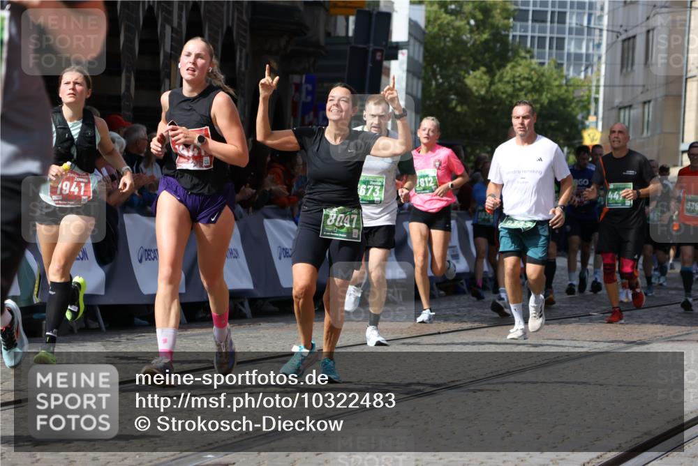13.09.2026 - 21. swb-Marathon Bremen Strokosch-Dieckow http://msf.ph/oto/10322483 13.09.2026 13:31:09 Ziel 244, 800, 834, 1189, 1533, 1771, 1841, 1926, 1941, 2369, 2452, 2723, 2985, 3360, 4251, 4920, 5600, 5681, 5802, 5822, 5900, 6307, 6343, 6523, 7012, 7760, 8543, 8616, 9290, 9507, 9653, 9692, 9699, 9767, 9962, 9976, 13090, 13152, 13215, 217, 1398, 1627, 2244, 2602, 3343, 3392, 3396, 3762, 4477, 5375, 5673, 5720, 5765, 5979, 6619, 6968, 7001, 7296, 7812, 8035, 8097, 8339, 8342, 8726, 9147, 9337, 9822, 13066 meine-sportfotos.de