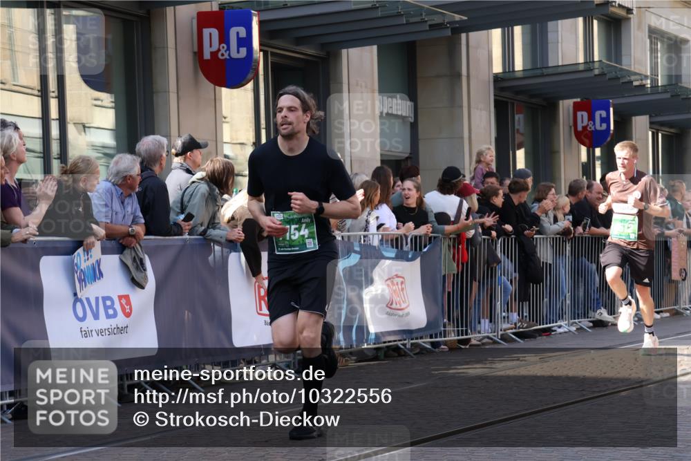 13.09.2026 - 21. swb-Marathon Bremen Strokosch-Dieckow http://msf.ph/oto/10322556 13.09.2026 13:18:43 Ziel 307, 2007, 2390, 4819, 4857, 4916, 5172, 5277, 6137, 6310, 7104, 7154, 7602, 7647, 7686, 7791, 9512, 13184, 465, 1419, 2055, 2324, 2948, 3631, 4120, 4413, 4642, 5307, 5867, 6293, 6294, 6787, 6818, 7104, 7163, 7245, 7731, 8404, 8540, 8743, 8872, 9019, 9275, 9327, 9833 meine-sportfotos.de