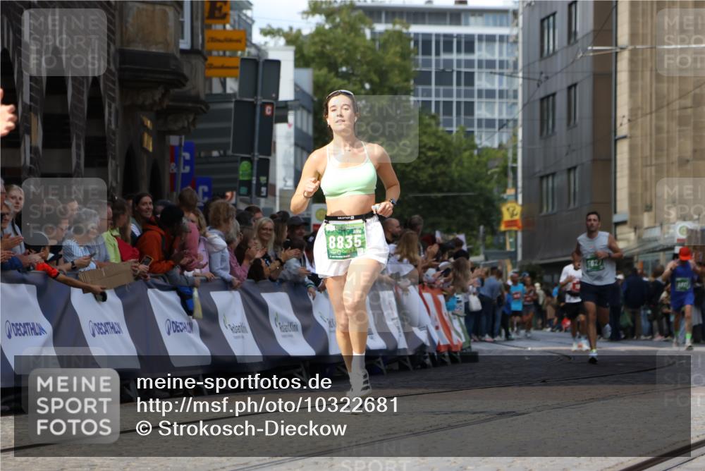 13.09.2026 - 21. swb-Marathon Bremen Strokosch-Dieckow http://msf.ph/oto/10322681 13.09.2026 13:09:50 Ziel 1034, 3197, 4473, 4782, 4895, 5111, 6652, 8759, 9789, 9866, 538, 623, 1723, 1975, 2020, 4781, 5627, 8835, 9817 meine-sportfotos.de