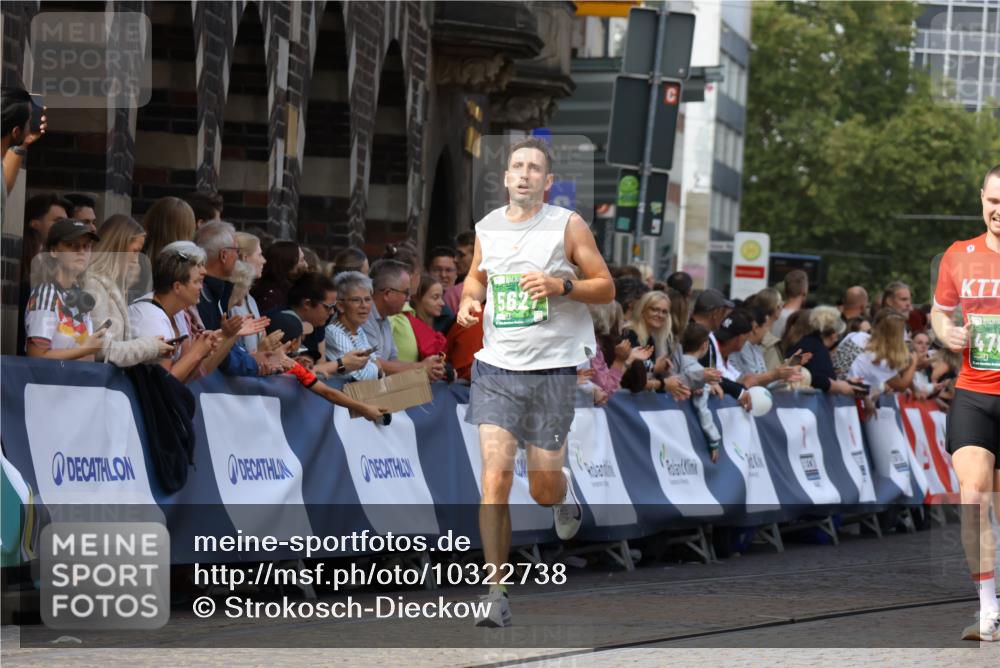 13.09.2026 - 21. swb-Marathon Bremen Strokosch-Dieckow http://msf.ph/oto/10322738 13.09.2026 13:09:56 Ziel 195, 4473, 4782, 5111, 6652, 9241, 538, 623, 2020, 4781, 5627, 9817 meine-sportfotos.de
