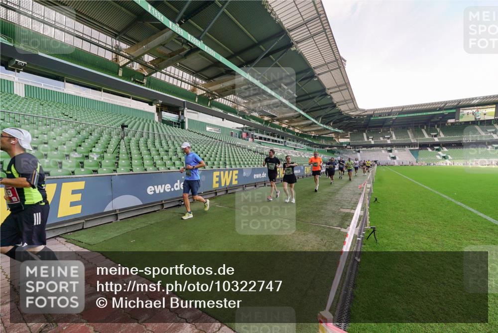 13.09.2026 - 21. swb-Marathon Bremen Michael Burmester http://msf.ph/oto/10322747 13.09.2026 13:24:09 Laufen im Stadion 137, 182, 294, 324, 434, 505, 533, 548, 609, 708, 721, 723, 739, 743, 752, 892, 1178, 1273, 1331, 1463, 1471, 1491, 1515, 1597, 1598, 1691, 1746, 1788, 1944, 2095, 2211, 2213, 2252, 2267, 2286, 2312, 2323, 2433, 2445, 2465, 2475, 2483, 2495, 2497, 2503, 2526, 2554, 2571, 2644, 2768, 2776, 2936, 2968, 3211, 3252, 3282, 3288, 3289, 3292, 3298, 3306, 3312, 3347, 3364, 3381, 3395, 3423, 3447, 3505, 3530, 3559, 3727, 3770, 3819, 4054, 4231, 4406, 4407, 4466, 4467 meine-sportfotos.de