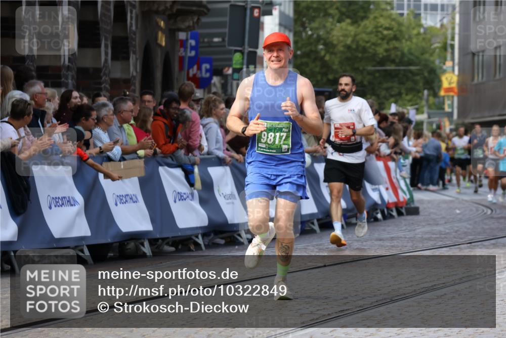 13.09.2026 - 21. swb-Marathon Bremen Strokosch-Dieckow http://msf.ph/oto/10322849 13.09.2026 13:10:01 Ziel 195, 567, 2750, 4473, 4782, 9241, 9277, 9804, 623, 957, 9817 meine-sportfotos.de