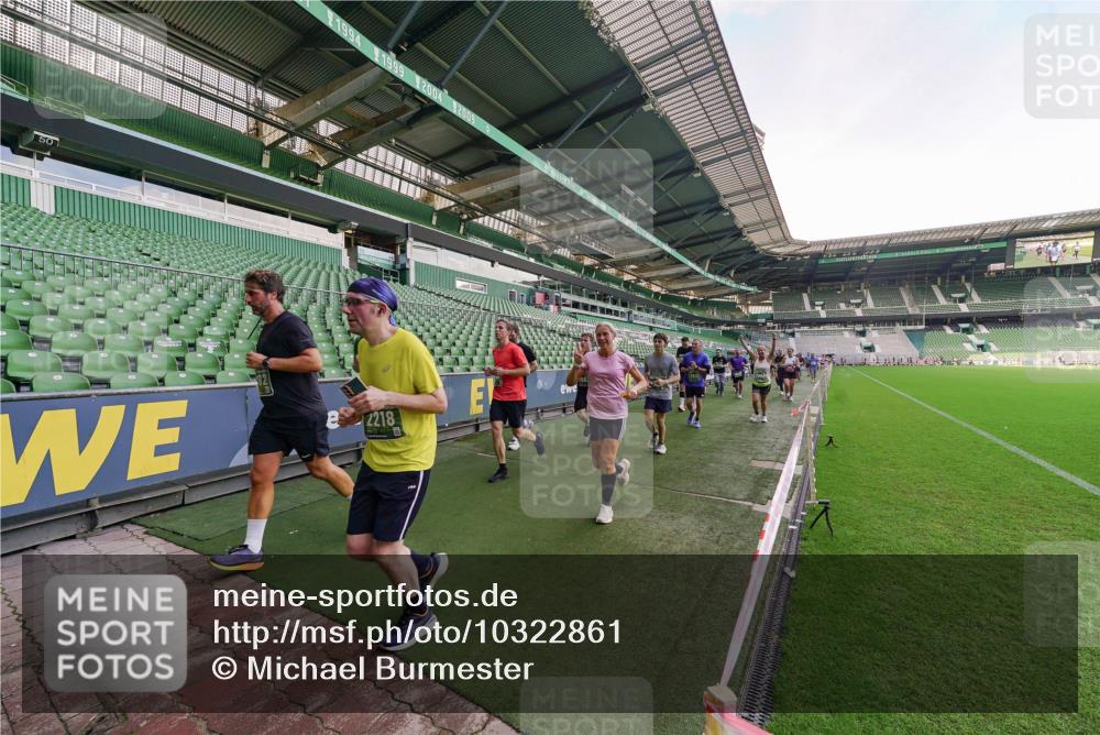 13.09.2026 - 21. swb-Marathon Bremen Michael Burmester http://msf.ph/oto/10322861 13.09.2026 13:24:21 Laufen im Stadion 137, 182, 213, 294, 324, 434, 505, 533, 548, 609, 708, 721, 723, 739, 743, 752, 892, 1178, 1273, 1331, 1463, 1471, 1491, 1515, 1597, 1598, 1746, 1788, 1944, 2095, 2211, 2213, 2252, 2267, 2271, 2286, 2312, 2323, 2433, 2445, 2465, 2475, 2483, 2495, 2497, 2503, 2506, 2526, 2554, 2571, 2644, 2768, 2776, 2833, 2936, 2968, 3005, 3211, 3252, 3282, 3288, 3289, 3292, 3298, 3306, 3312, 3347, 3364, 3381, 3390, 3395, 3423, 3447, 3505, 3559, 3727, 3770, 3819, 4231, 4466, 4467 meine-sportfotos.de