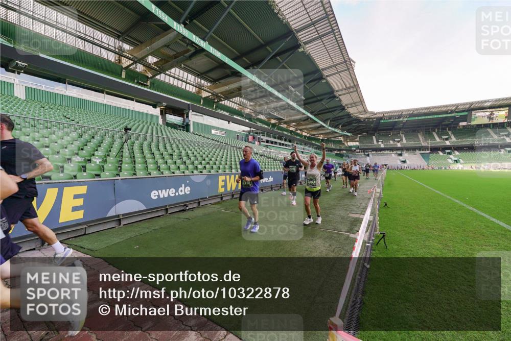 13.09.2026 - 21. swb-Marathon Bremen Michael Burmester http://msf.ph/oto/10322878 13.09.2026 13:24:23 Laufen im Stadion 137, 182, 213, 294, 324, 434, 505, 533, 548, 609, 708, 721, 723, 739, 743, 752, 892, 1178, 1273, 1331, 1463, 1471, 1491, 1515, 1597, 1598, 1746, 1788, 1830, 1944, 2095, 2211, 2252, 2267, 2271, 2286, 2312, 2323, 2433, 2445, 2465, 2475, 2483, 2495, 2497, 2503, 2506, 2526, 2554, 2571, 2644, 2768, 2776, 2833, 2936, 2968, 3005, 3211, 3252, 3282, 3288, 3289, 3292, 3298, 3306, 3312, 3347, 3364, 3381, 3390, 3395, 3423, 3447, 3505, 3559, 3727, 3770, 3819, 4231, 4466, 4467 meine-sportfotos.de