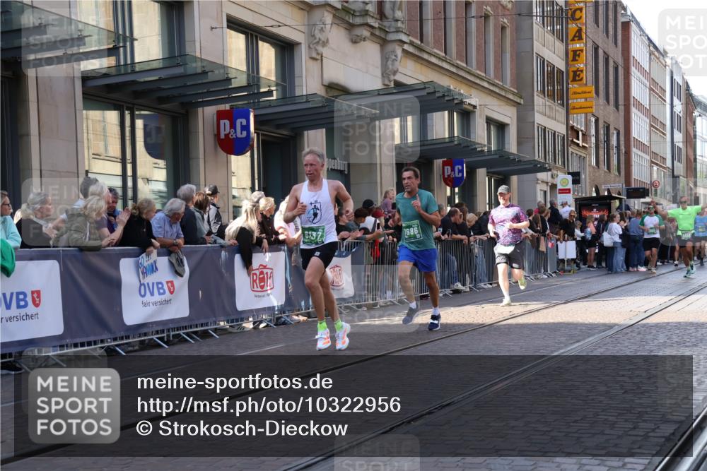 13.09.2026 - 21. swb-Marathon Bremen Strokosch-Dieckow http://msf.ph/oto/10322956 13.09.2026 13:18:51 Ziel 189, 666, 1599, 2007, 2390, 2423, 2535, 3182, 3508, 4819, 4857, 5172, 6008, 6137, 6310, 6633, 7154, 7647, 7686, 7754, 7791, 9512, 9552, 9638, 9805, 13184, 307, 465, 2324, 2948, 3631, 4120, 4413, 4642, 4916, 5277, 5867, 6787, 7104, 7163, 7245, 7602, 7731, 8404, 8540, 8743, 8872, 9019, 9275, 9327, 9833 meine-sportfotos.de
