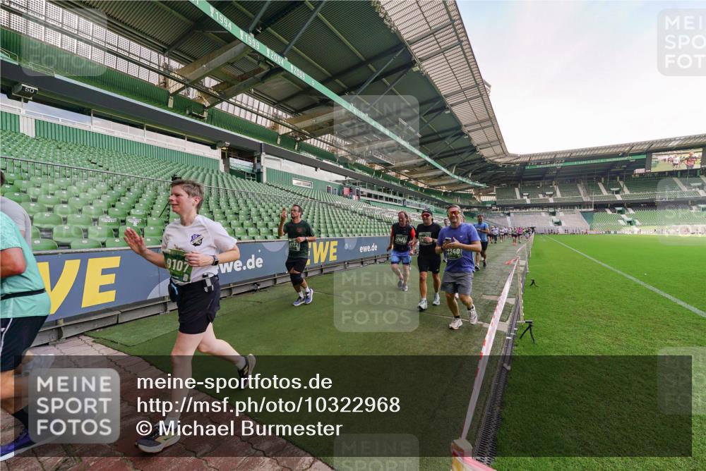 13.09.2026 - 21. swb-Marathon Bremen Michael Burmester http://msf.ph/oto/10322968 13.09.2026 13:24:32 Laufen im Stadion 137, 182, 213, 294, 324, 434, 505, 533, 548, 708, 721, 723, 739, 743, 752, 815, 818, 1273, 1331, 1463, 1471, 1491, 1504, 1515, 1561, 1597, 1598, 1830, 1944, 2059, 2095, 2211, 2252, 2267, 2271, 2286, 2312, 2323, 2354, 2445, 2465, 2483, 2495, 2497, 2503, 2506, 2554, 2571, 2644, 2752, 2768, 2776, 2833, 2896, 2936, 2968, 3005, 3142, 3211, 3259, 3282, 3288, 3289, 3292, 3298, 3306, 3312, 3329, 3364, 3381, 3390, 3395, 3423, 3447, 3559, 3727, 3770, 3819, 4466, 4467 meine-sportfotos.de