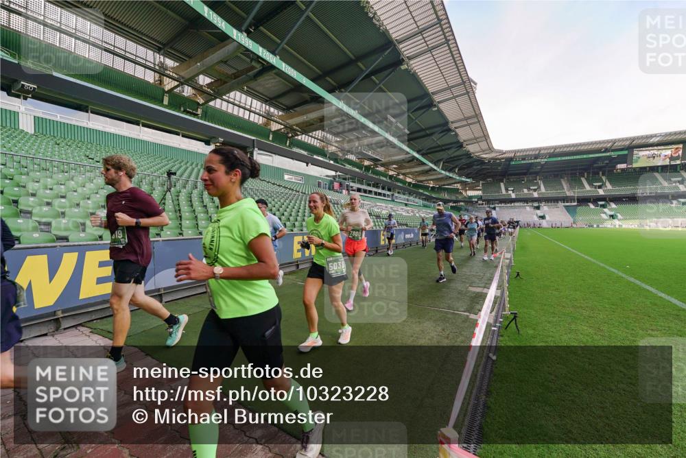 13.09.2026 - 21. swb-Marathon Bremen Michael Burmester http://msf.ph/oto/10323228 13.09.2026 13:24:58 Laufen im Stadion 137, 182, 213, 294, 324, 434, 505, 543, 548, 721, 723, 739, 743, 752, 815, 818, 966, 1273, 1410, 1443, 1459, 1463, 1471, 1491, 1504, 1515, 1561, 1597, 1598, 1830, 1944, 1953, 2058, 2059, 2095, 2211, 2252, 2267, 2271, 2286, 2298, 2308, 2312, 2323, 2354, 2445, 2465, 2483, 2495, 2497, 2503, 2506, 2554, 2571, 2591, 2644, 2752, 2762, 2768, 2776, 2833, 2878, 2896, 2936, 2968, 2981, 3005, 3142, 3211, 3259, 3282, 3288, 3289, 3298, 3306, 3312, 3329, 3364, 3381, 3390, 3395 meine-sportfotos.de