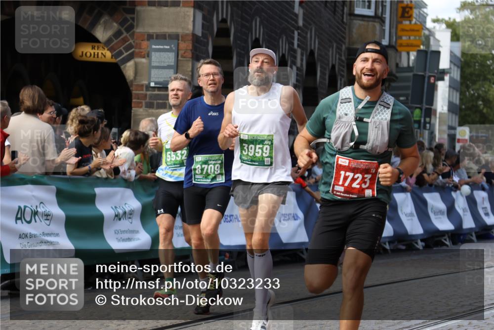 13.09.2026 - 21. swb-Marathon Bremen Strokosch-Dieckow http://msf.ph/oto/10323233 13.09.2026 13:10:19 Ziel 538, 567, 623, 1723, 1975, 2020, 4781, 5627, 8835, 9277, 9804, 9817, 604, 640, 1277, 2605, 3959, 5532, 5620, 6267, 7881, 8033, 8709 meine-sportfotos.de