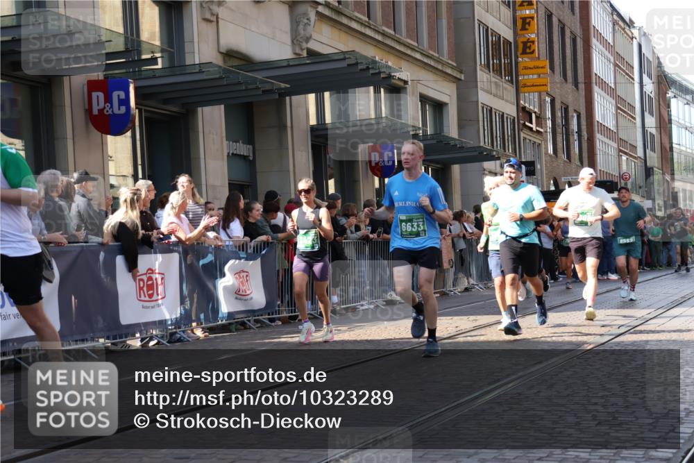 13.09.2026 - 21. swb-Marathon Bremen Strokosch-Dieckow http://msf.ph/oto/10323289 13.09.2026 13:18:59 Ziel 189, 666, 1599, 2007, 2390, 2423, 2535, 3182, 3508, 4319, 4455, 4819, 4857, 5172, 5371, 6008, 6137, 6633, 7686, 7754, 7945, 8153, 9552, 9638, 9805, 307, 2948, 3631, 4120, 4916, 5277, 5867, 6310, 6787, 7104, 7154, 7163, 7602, 7647, 7791, 8743, 9327, 9512, 9833, 13184 meine-sportfotos.de