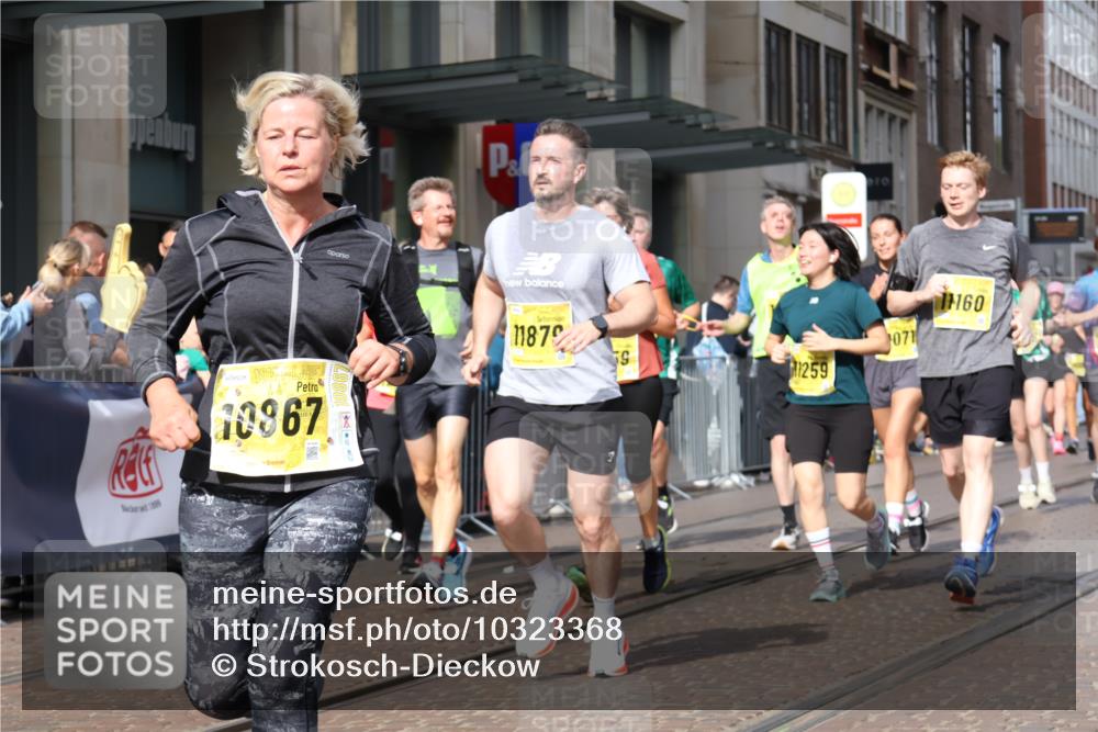 13.09.2026 - 21. swb-Marathon Bremen Strokosch-Dieckow http://msf.ph/oto/10323368 13.09.2026 10:59:52 Ziel 10144, 10175, 10758, 10801, 10810, 10867, 11016, 11071, 11129, 11158, 11159, 11160, 11250, 11259, 11445, 11453, 11524, 11525, 11528, 11547, 11587, 11588, 11589, 11623, 11879, 11907, 12105, 12106, 12123, 12190, 12274, 12291, 12352, 12394, 12530, 12531, 10147, 10175, 10236, 10355, 10669, 10691, 10928, 10929, 11054, 11056, 11089, 11194, 11419, 11427, 11501, 11594, 11637, 11803, 11904, 12138, 12238, 12239, 12242, 12243, 12481 meine-sportfotos.de