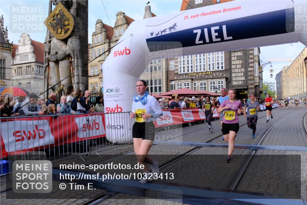 13.09.2026 - 21. swb-Marathon Bremen Tim E. http://msf.ph/oto/10323413 13.09.2026 10:59:46 Ziel 10147, 10377, 10745, 10922, 11151, 11207, 11500, 11519, 11594, 11873, 12267, 12295, 12481, 12527, 12537 meine-sportfotos.de
