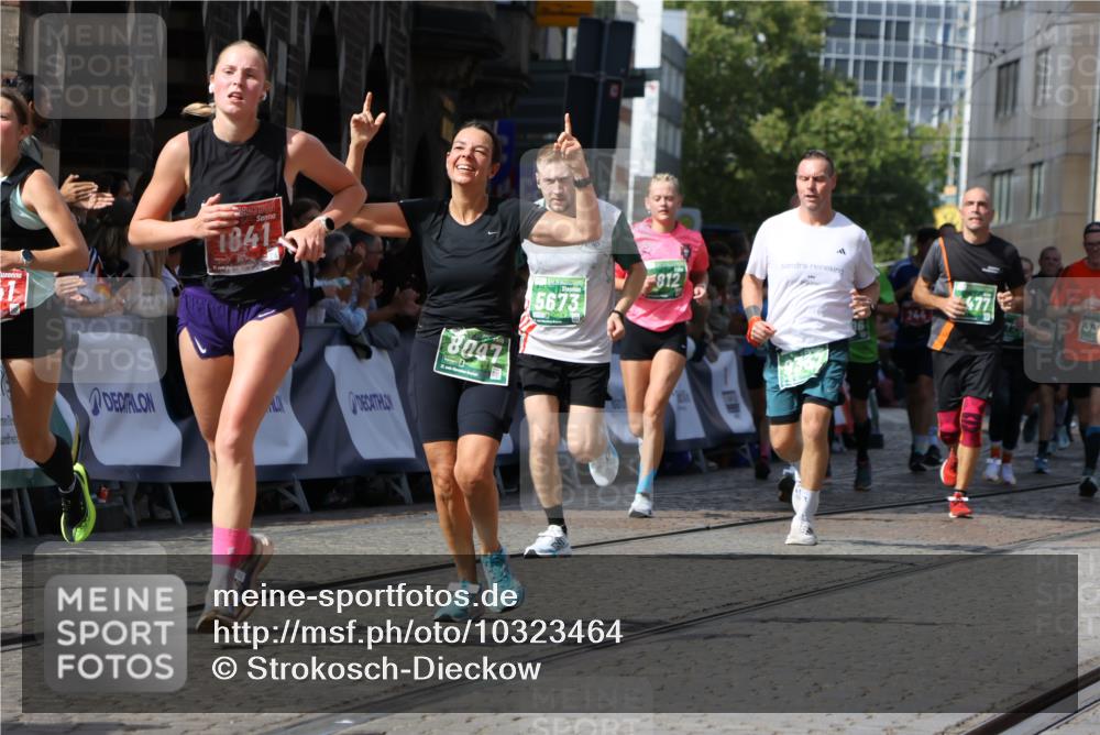 13.09.2026 - 21. swb-Marathon Bremen Strokosch-Dieckow http://msf.ph/oto/10323464 13.09.2026 13:31:10 Ziel 244, 800, 834, 1189, 1533, 1771, 1841, 1926, 1941, 2369, 2902, 2985, 3360, 4251, 4920, 5600, 5681, 5802, 5822, 5900, 6307, 6343, 6523, 7012, 7760, 8543, 8616, 9290, 9507, 9653, 9692, 9699, 9767, 9962, 9976, 13090, 13152, 13215, 217, 1627, 2244, 2602, 3152, 3343, 3392, 3396, 3762, 4477, 5375, 5673, 5720, 5765, 5979, 6147, 6619, 6968, 7001, 7296, 7812, 8035, 8097, 8339, 8342, 8726, 9147, 9337, 9822, 13066 meine-sportfotos.de