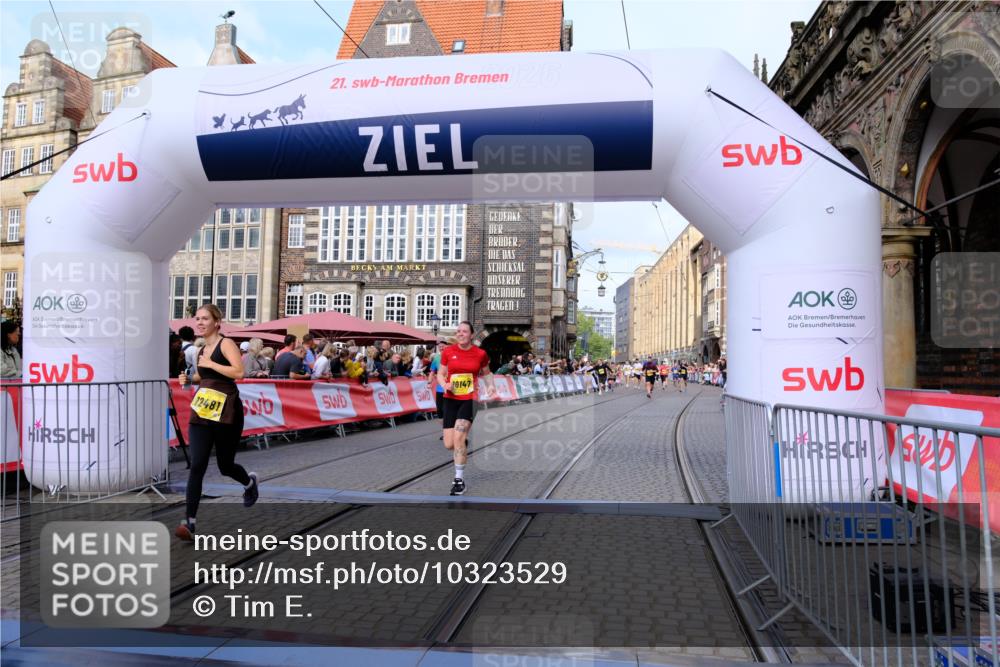 13.09.2026 - 21. swb-Marathon Bremen Tim E. http://msf.ph/oto/10323529 13.09.2026 10:59:49 Ziel 10147, 10377, 10745, 10922, 11151, 11207, 11519, 11594, 11873, 12267, 12295, 12481, 12527 meine-sportfotos.de