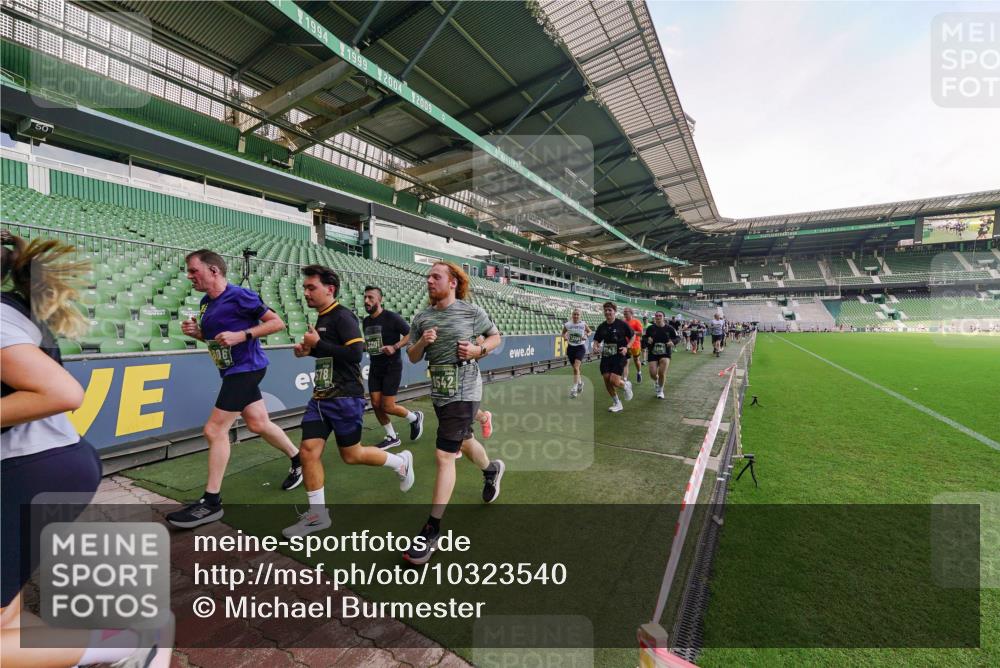 13.09.2026 - 21. swb-Marathon Bremen Michael Burmester http://msf.ph/oto/10323540 13.09.2026 13:25:28 Laufen im Stadion 213, 294, 505, 530, 543, 548, 645, 723, 739, 752, 815, 818, 966, 1283, 1410, 1443, 1459, 1463, 1471, 1487, 1491, 1504, 1515, 1530, 1561, 1618, 1744, 1828, 1830, 1944, 1953, 2058, 2059, 2095, 2211, 2252, 2267, 2271, 2298, 2308, 2312, 2323, 2354, 2382, 2384, 2483, 2497, 2506, 2508, 2554, 2558, 2571, 2591, 2644, 2656, 2675, 2752, 2762, 2776, 2833, 2878, 2896, 2970, 2981, 3005, 3062, 3097, 3142, 3172, 3211, 3259, 3298, 3306, 3312, 3329, 3381, 3390, 3433 meine-sportfotos.de